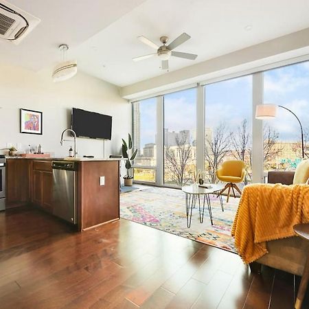 Hostwise Stays - The Washington At Chatham - Free Parking, Private Gym, Skyline Views! Питсбърг Екстериор снимка
