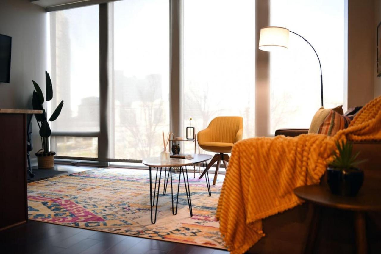Hostwise Stays - The Washington At Chatham - Free Parking, Private Gym, Skyline Views! Питсбърг Екстериор снимка
